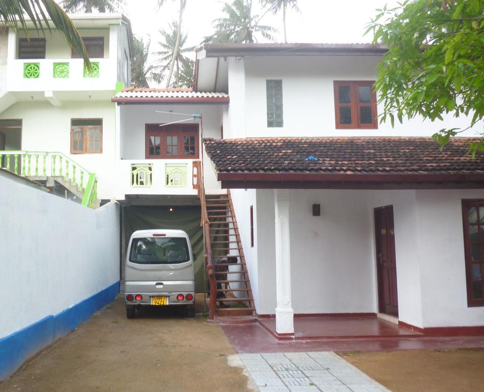 Seaview Paradise Inn Weligama Esterno foto