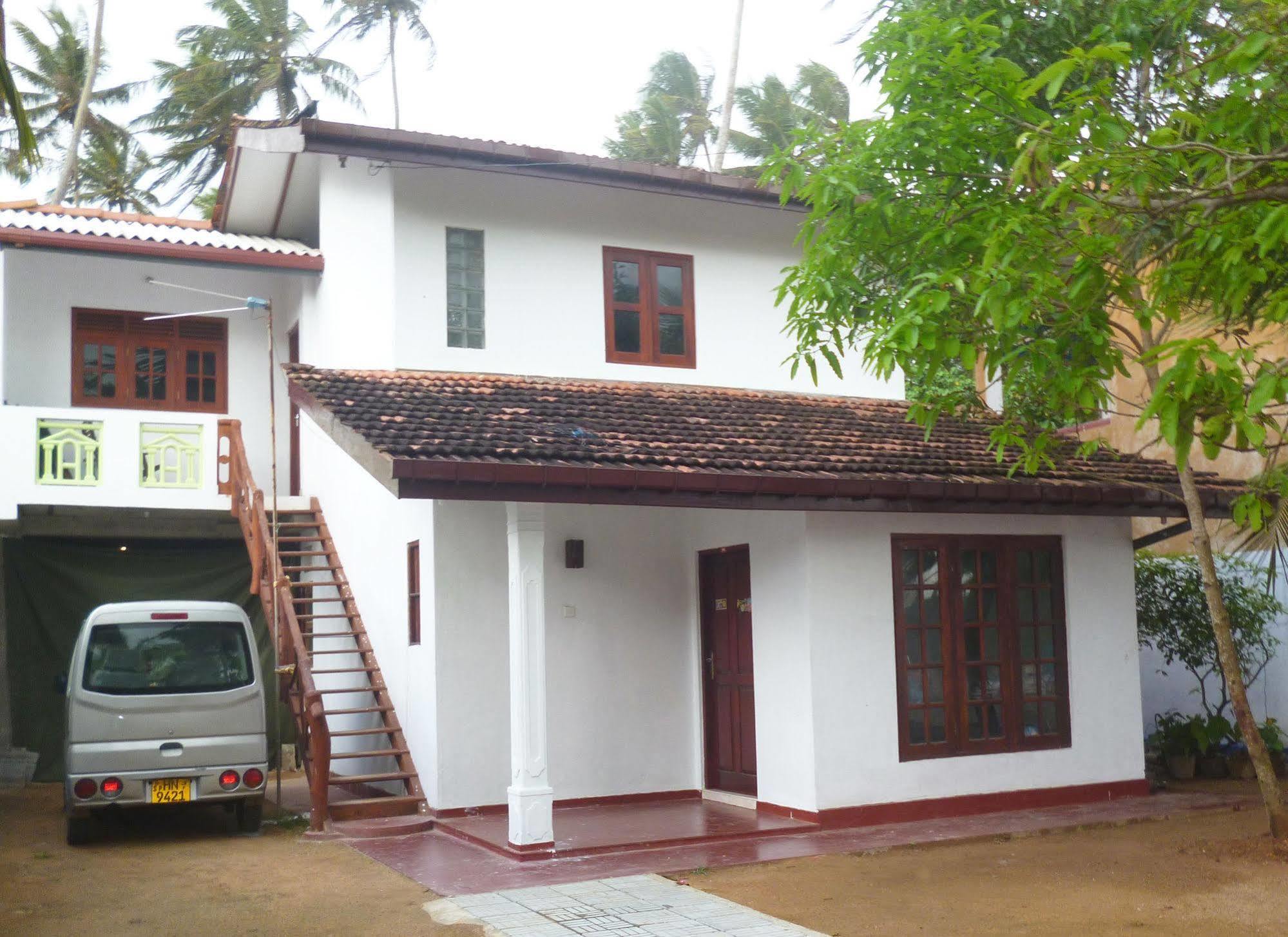 Seaview Paradise Inn Weligama Esterno foto